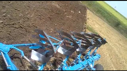 Някои неща за New Holland T7070