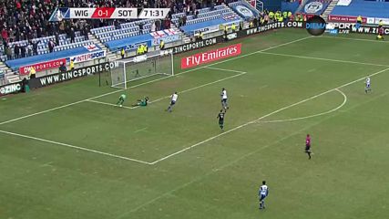 Уигън - Саутхемптън 0:2 /репортаж/