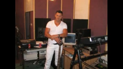 Muhamed Smajlovic Mux - 2011 - Ljubim.pijem.mladi zivot trosim.avi 