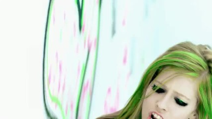 H I T !!! Avril Lavigne - Smile (official Music Video)