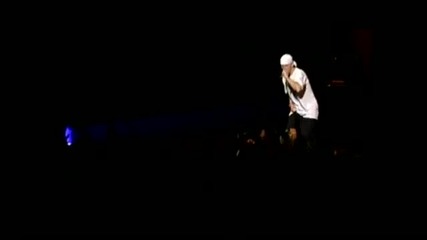Волята Да Бъдеш Войник !!! Едно Прекрасно Изпълнение { Eminem - Soldier Anger Managament Tour 2002 } 