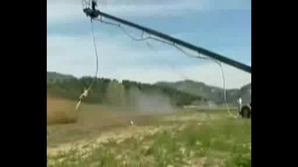 Ненормалник Си Рискува Живота