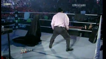 Wwe.raw.gets.rocked.11.14.11.част 1