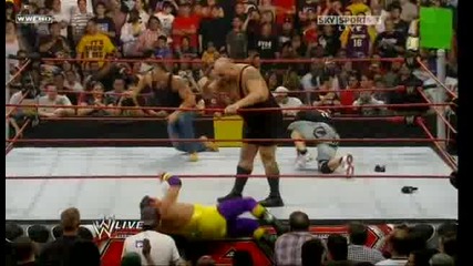 Raw 05/25/09 The Miz отново предизвиква Cena. Cena отвръща... 