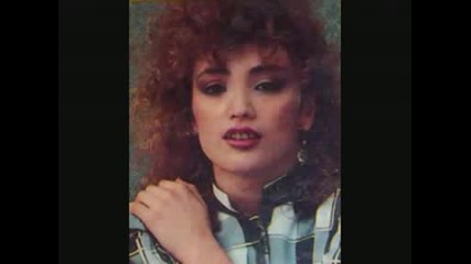 Flavia Fortunato - E Tu Mi Manchi Un Po Di Piu