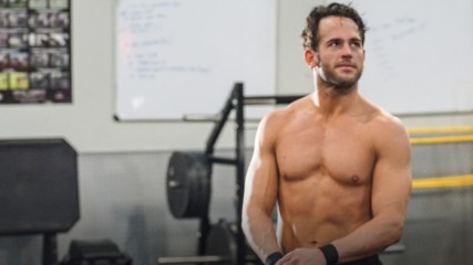 Roderick Strong's insane conditioning routine: WWE Performance Center Workouts, March 23, 2018