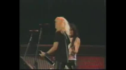 Sweet Child O Mine - Guns N Roses (live in Paris)