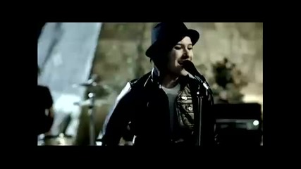 Simple Plan - Your Love Is A Lie 