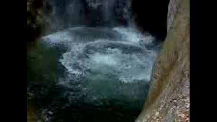 Ha Карловския водопад