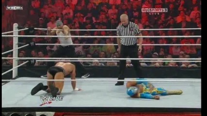 Sin Cara & Kofi Kingston vs Hunico & Cody Rhodes at Raw 11_14_2011