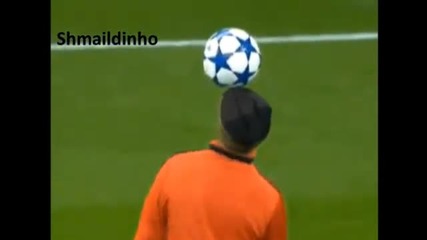 Ronaldinho Fouls Cristiano Ronaldo 19.10.2010 Hard Tackle Hd Funny - Youtube