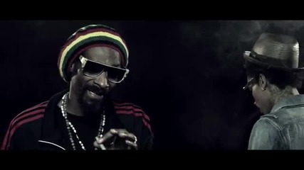 Snoop Dogg and Wiz Khalifa - French Inhale
