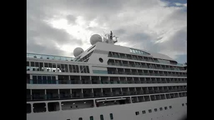 Лайнерът Seabourn Odyssey на пристанище Варна 16.07.2009