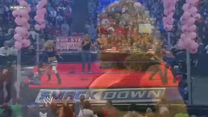 Michelle & Layla отново унижават Mickie James