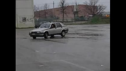 alfa romeo 75 na mokro