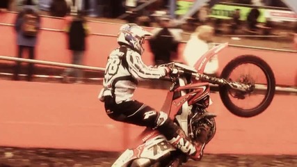 2010 Mx1 
