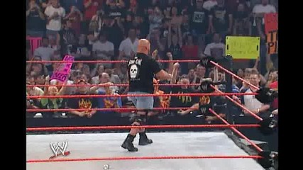 Bad Blood 2003 Stone Cold Steve Austin напада Eric Bischoff и...