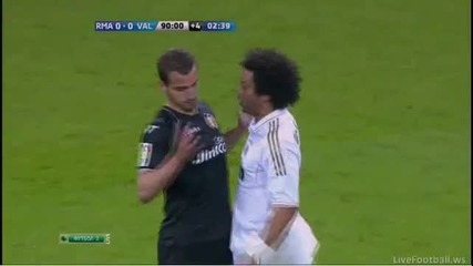 Marcelo се ядосва на играч от Valencia