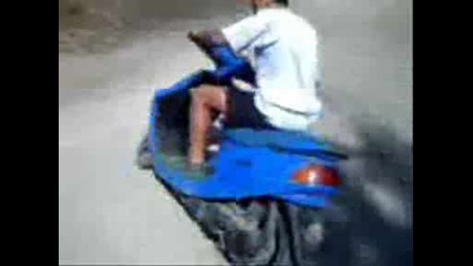 Malaguti F10 Stunt.wmv