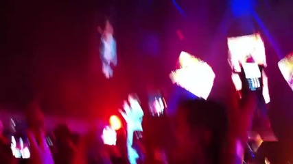 Joe Jonas и Dulce Maria - See no more на живо в Мексико