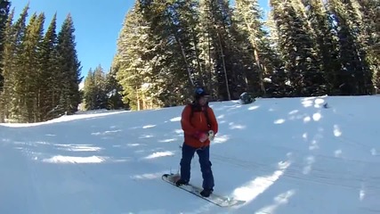 Snowboarding с прикрепена ракета