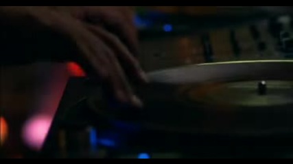Usher - Dj Got Us Fallin In Love ft. Pitbull