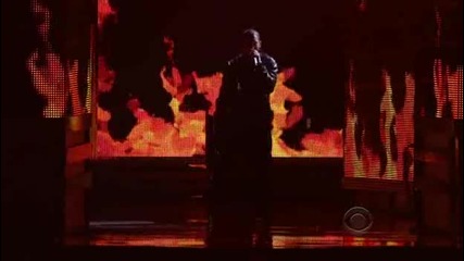 Rihanna, Eminem, Skylar Gray & Dr Dre - Live performance