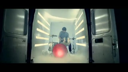 White Lies - Bigger Than Us 