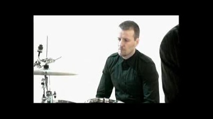 Mary Boys Band - Не Гледай Влюбено