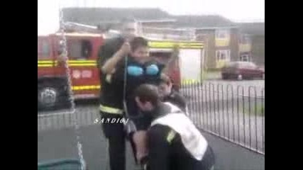 Забранено за тлъсти дупета 