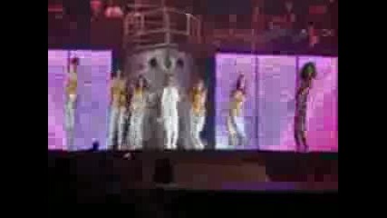 Justin Bieber - All Around The World