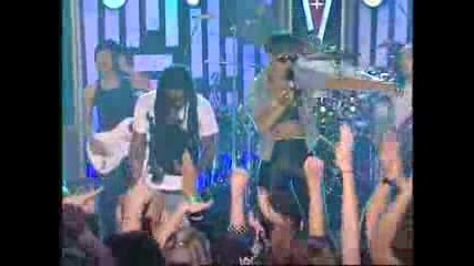 Keri Hilson Performs Turnin Me On feat. Lil Wayne [ 2009 ]