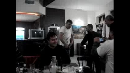 Македонско Пиле