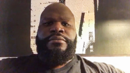Mark Henry weighs in on Triple H vs. Undertaker: WWE.com Exclusive, Sept. 6, 2018