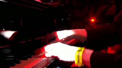 Robbie Williams - Come Undone - Live at Electric Proms 2009 