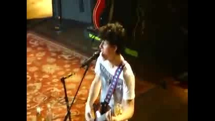 Nick Jonas - Stronger [ live Dallas ]