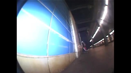 Лудаци в метрото - Skating In Nyc Subway System