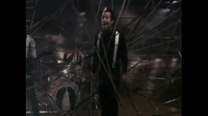 Thousand Foot Krutch - Falls Apart