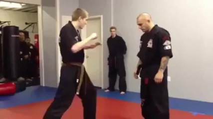 Забавна тренировка по бойни изкуства