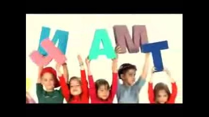 Руманеца и Енчев - Обичам те[official Video] Unicef
