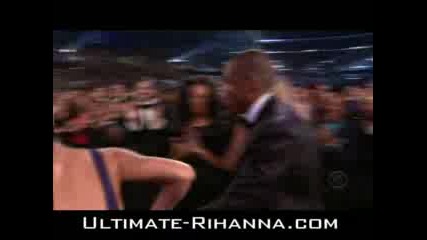 Jay - Z Не Иска Rihanna Да Го Държи За Ръка