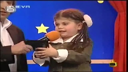 момичето което ще убива хората смях