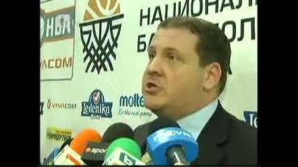 Тити Папазов Направо Е Бесен