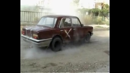 Tanasov Lud mnogo lud