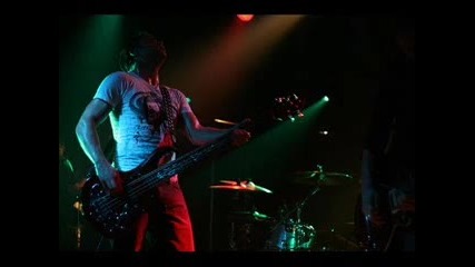 Skillet - Stronger 