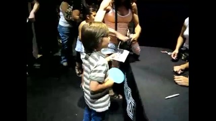 Enrique and his fans 