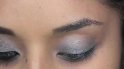 Youtube - Selena Gomez - A Year Without Rain - Makeup Tutorial 