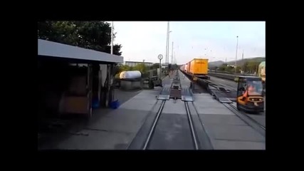 Ивона с камион във влака