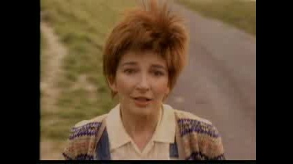 Kate Bush - Cloudbusting