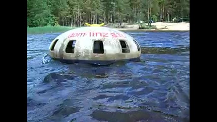 Disasterproof house prototype in scale 1 10 floating, close look